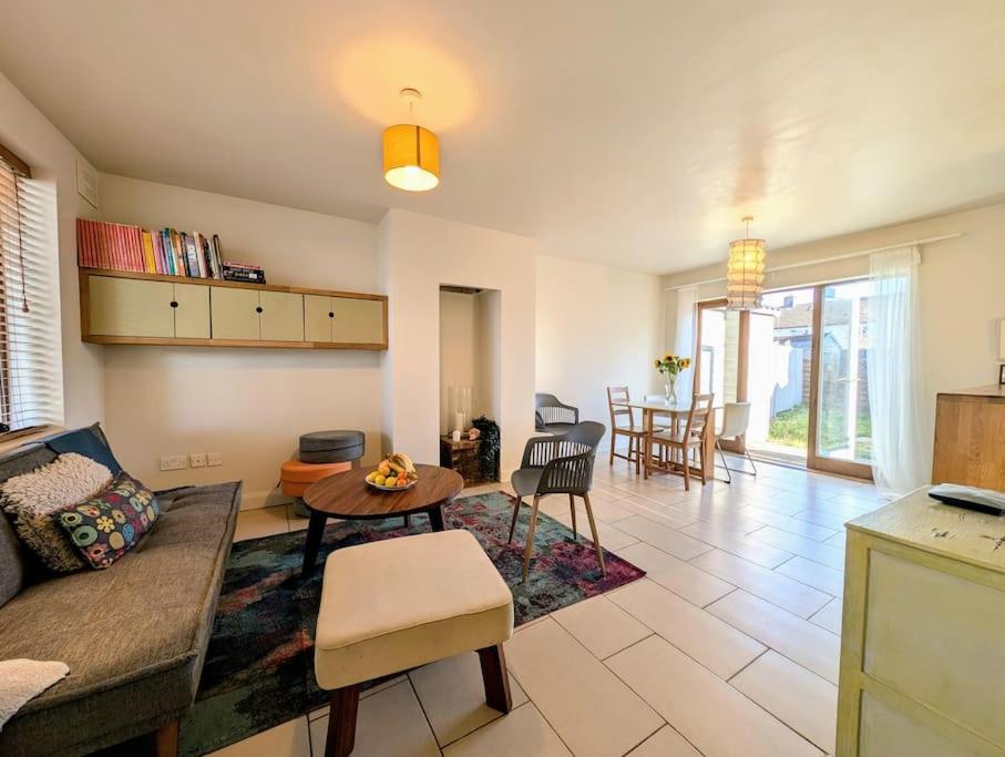 Ferienhaus Fiona's Perfect Retreat Dublin